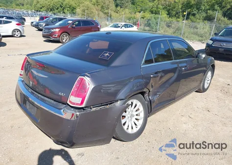 2013 Chrysler 300 Motown из США, поврежденный, VIN 2C3CCAAG1DH657045